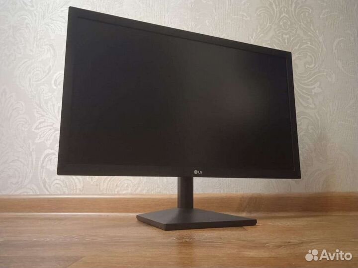 Монитор LG 22