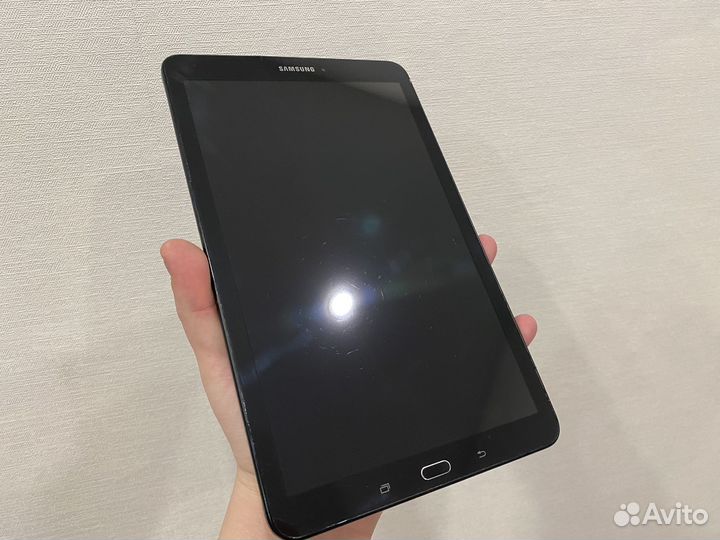 Samsung Tab E (sm-t561)