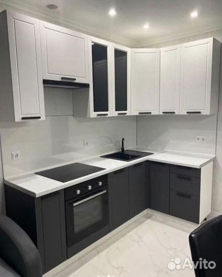 Кухня мдф новая 2300х1300 модульная