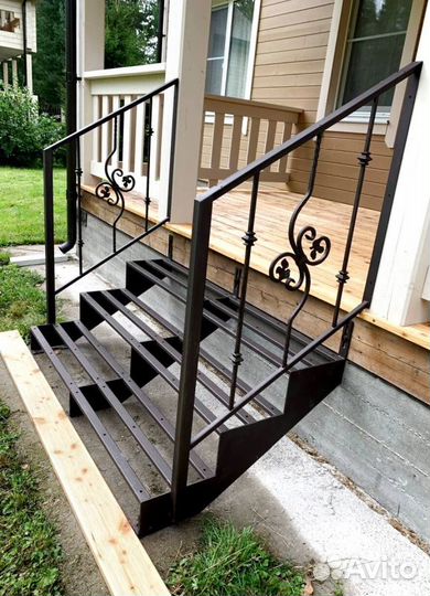 Облицовка ступеней породами дерева