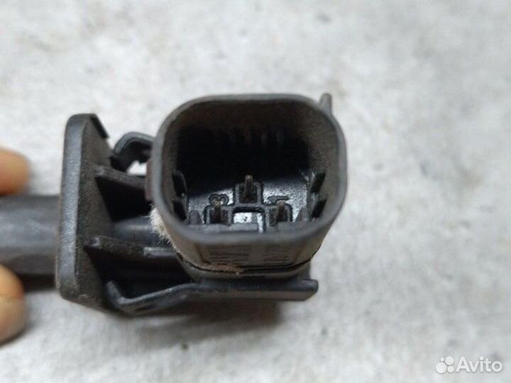 Датчик открытия капота