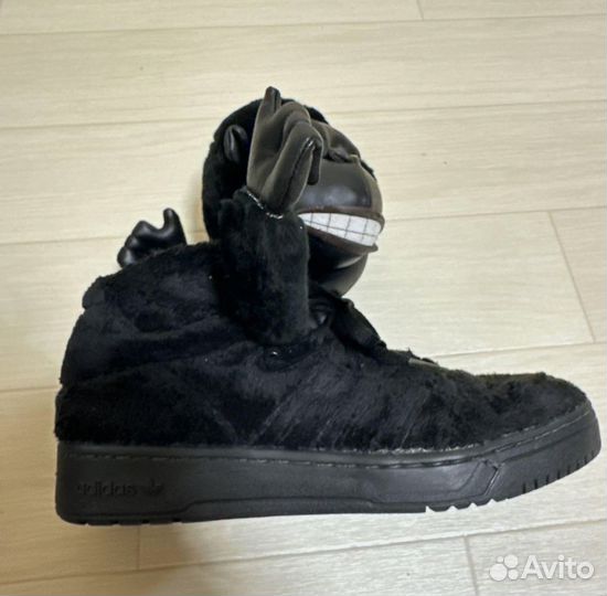 Adidas jeremy scott gorilla