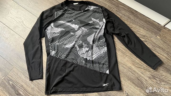 Рашгард reebok