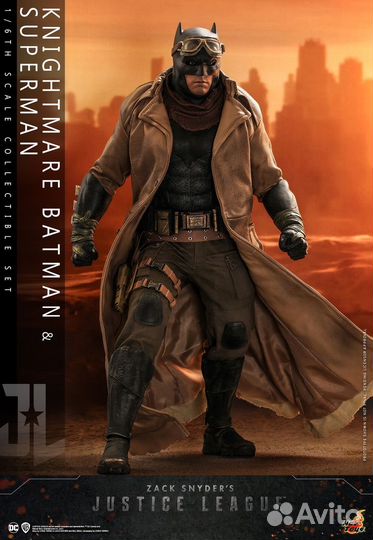 Hot Toys Batman Knightmare 1/6 (Justice League)