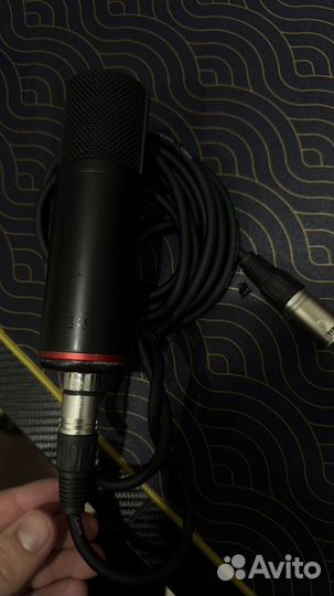 Focusrite микрофон