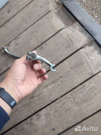 Педаль заднего тормоза с осью и тягогой