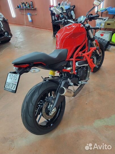 Ducati Monster 797