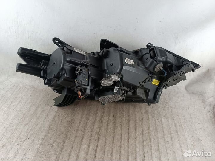 Фара левая Mitsubishi Outlander 2012 8301D331