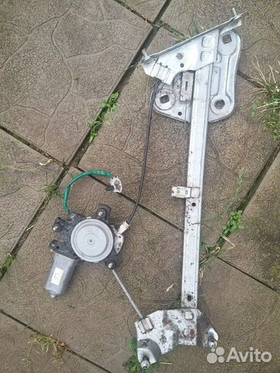 Стеклоподъемник правый sebring 2 купе себринг