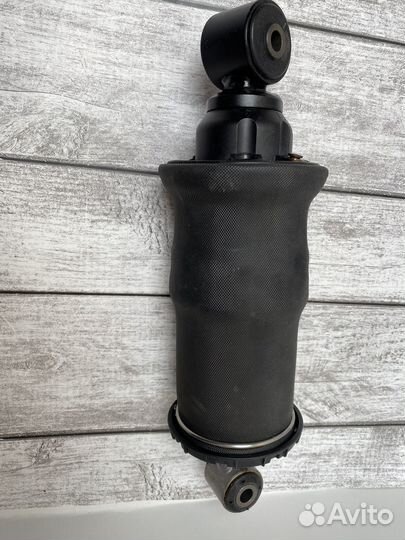 Пневмобалон кабины ман тга тгс тгх