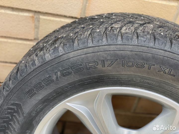 Nokian Tyres Hakkapeliitta 8 SUV 235/65 R17 T