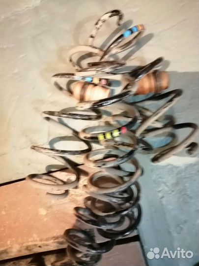 Пружины передние, задние оригинал