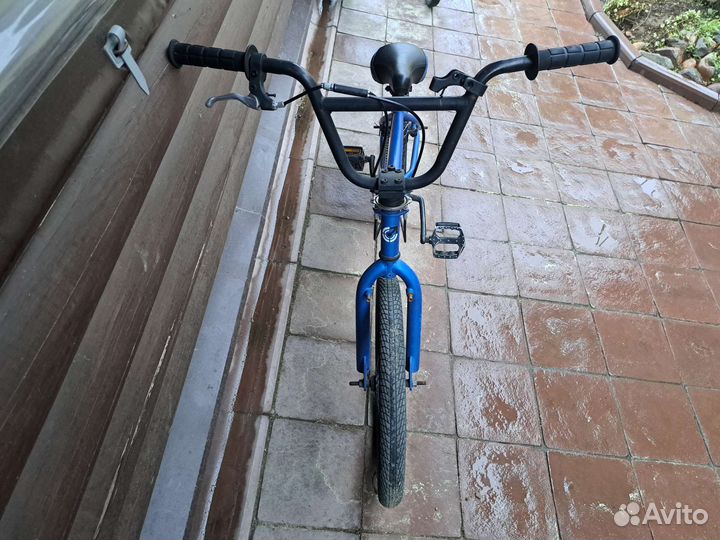 Трюковой велосипед BMX