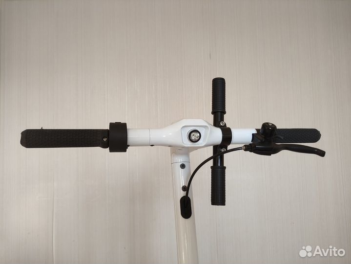 Электросамокат Kugoo G MAX белый