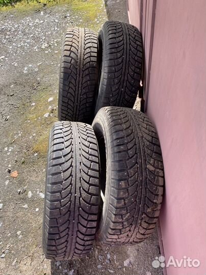 GT Radial Champiro IcePro SUV 265/70 R16