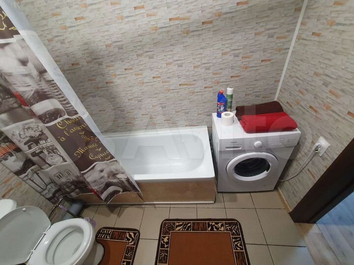 2-к. квартира, 55 м², 1/10 эт.