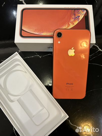 iPhone Xr, 64 ГБ