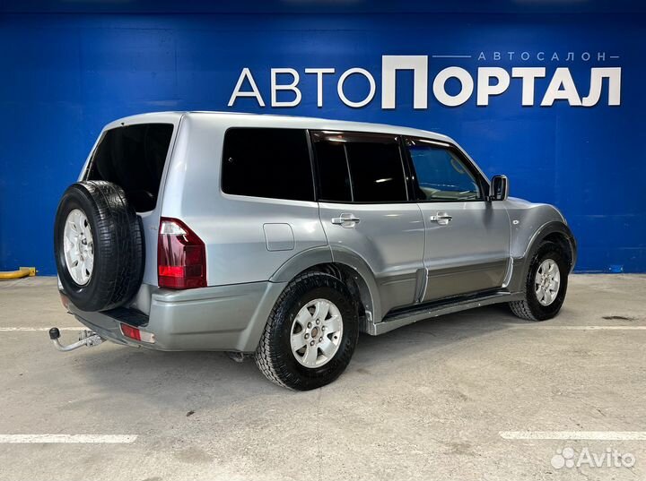 Mitsubishi Pajero 3.2 AT, 2003, 210 300 км