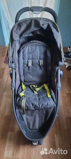 Продается коляска на 3х колесах бренд 