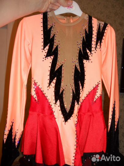 Платье для юного фигуриста