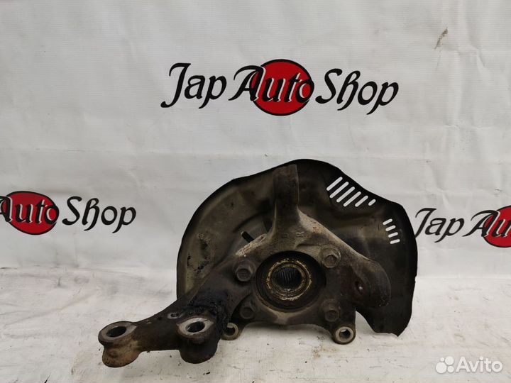 Кулак поворотный правый Toyota Corolla 150