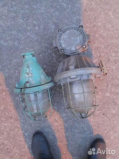 Фонарь промышленный