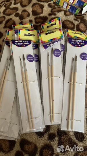 Кисточки и ножницы