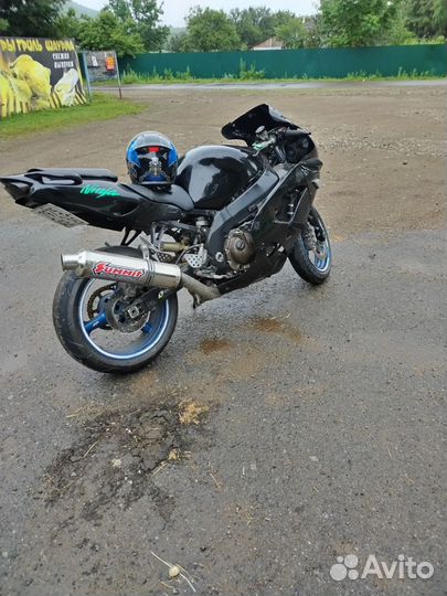 Kawasaki ZX-9R