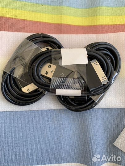 Зарядный кабель на iPhone 4s