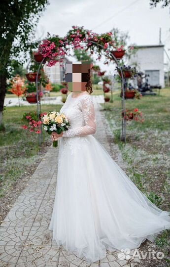 Свадебное платье