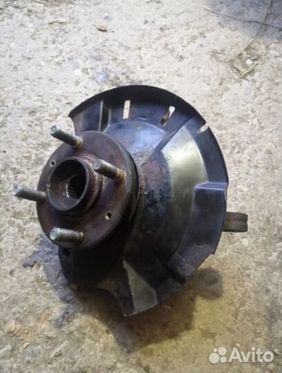 Поворотный кулак Hyundai Solaris