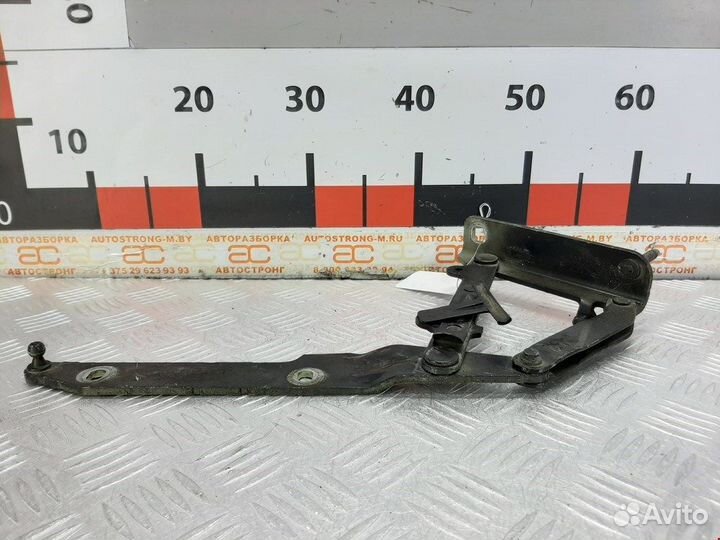 Петля капота левая для Land Rover Discovery 3