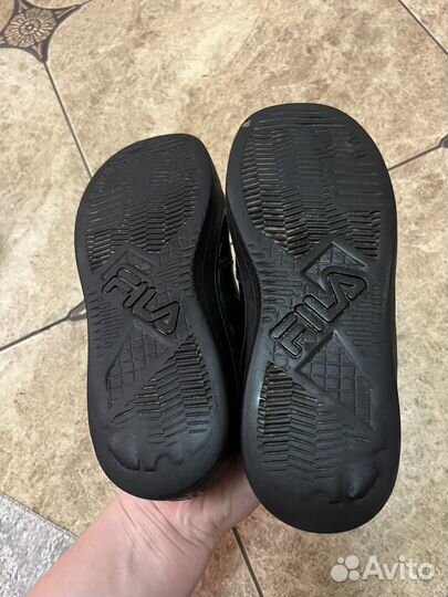 Кроссовки fila
