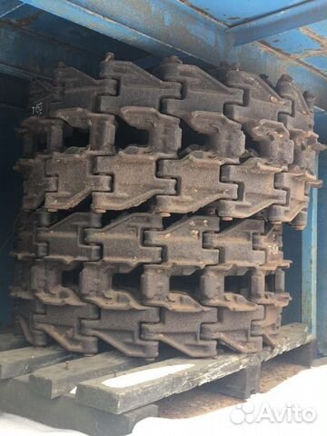 Траки гусеничные т130. Бульдозер чтз т-100. Гусянка т170. Трак от бульдозера т130. Трактор т 100 чтз.