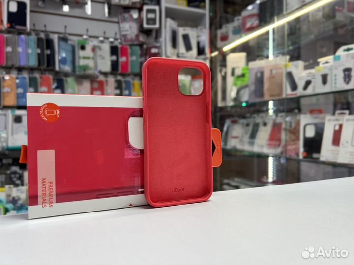 Чехол на iPhone 13 uBear красный