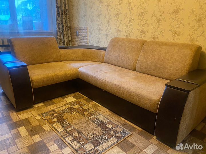 Большой угловой диван раскладной