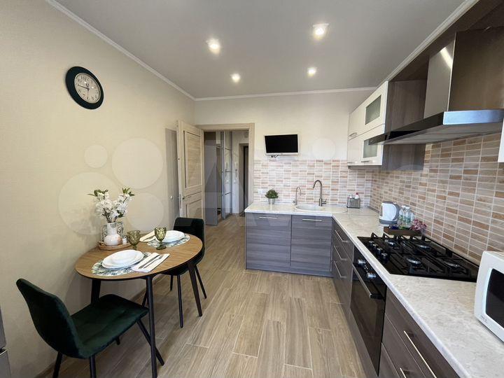 1-к. квартира, 38 м², 8/9 эт.