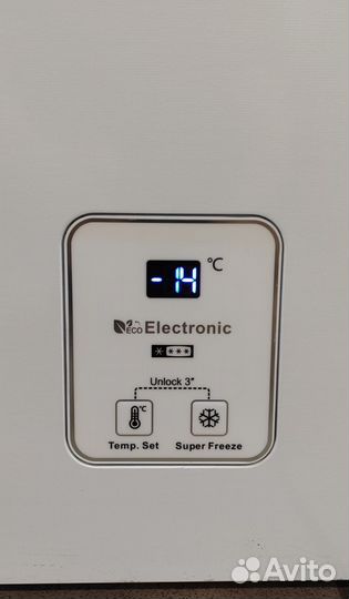 Морозильный ларь Hisense FC325D4DW1