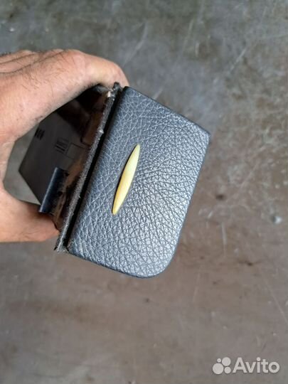 Бардачок на Mercedes W211