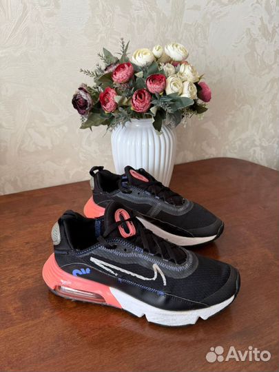 Кроссовки nike женские размер 38,5