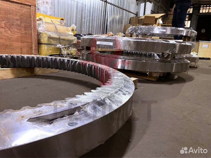 Опорно-поворотный круг Hitachi ZX80LCK 4437132