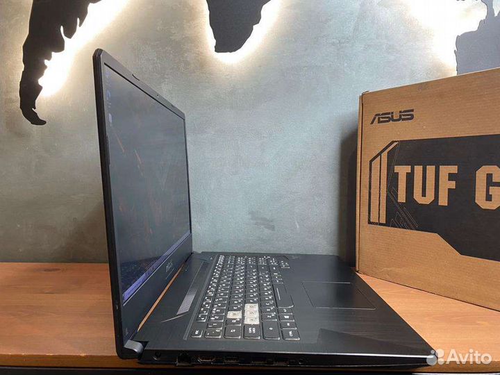Asus TUF 17,3