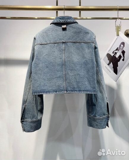 Джинсовая куртка женская LV