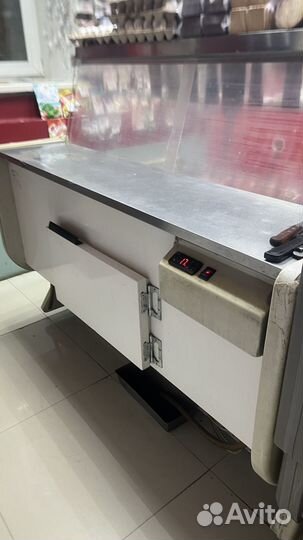 Холодильная витрина