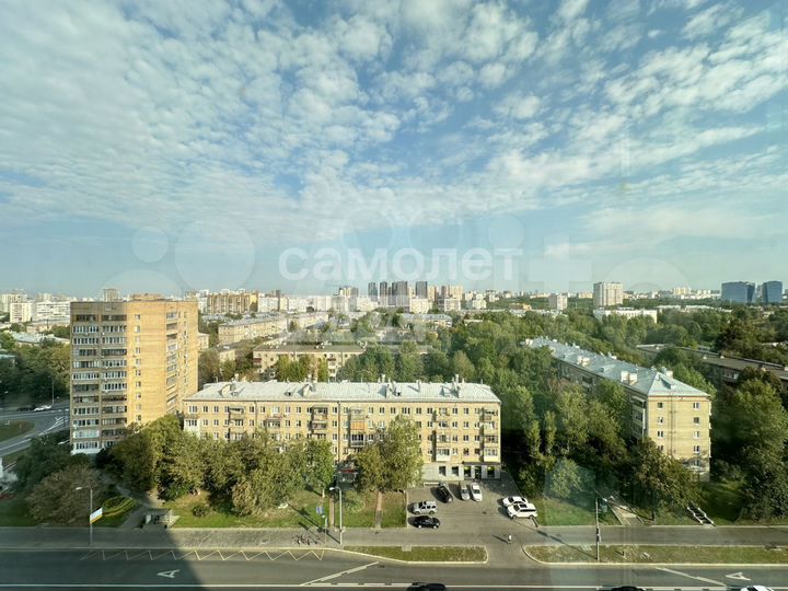 3-к. квартира, 71 м², 13/42 эт.