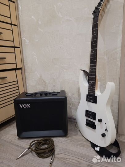 Электрогитара Jaсkson JS11 Dinky c комбиком VOX