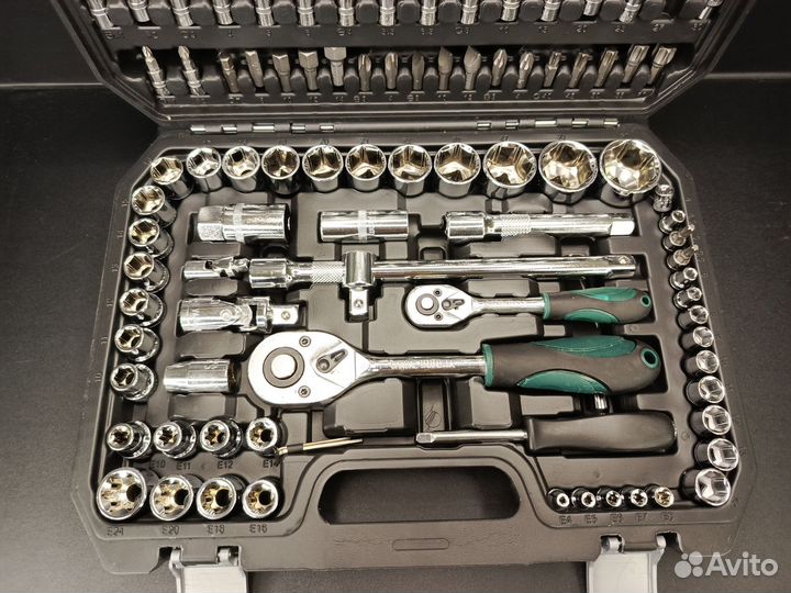 Набор инструментов. Новый. Гарантия. Доставка
