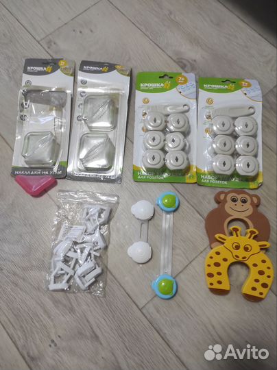 Заглушки для розеток,накладки на углы