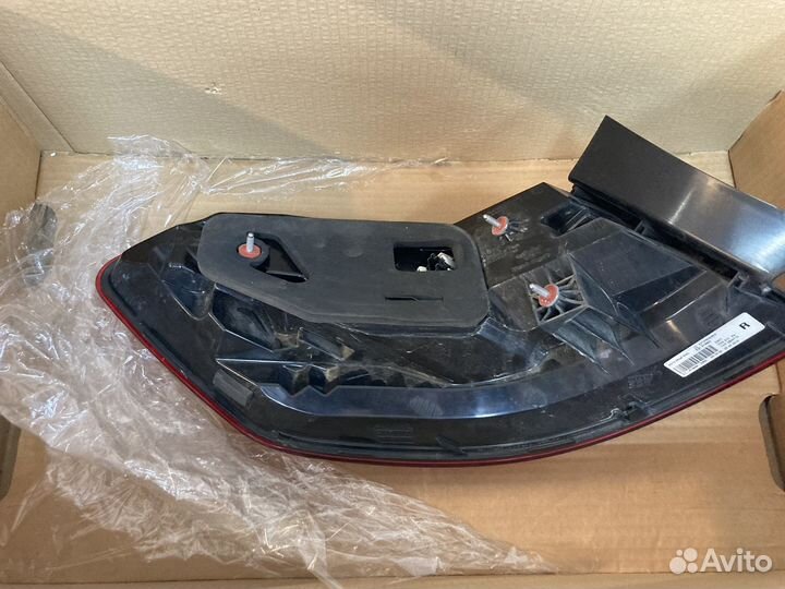 Фонарь задний A2129060803