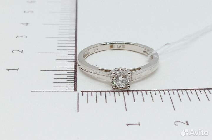 Золотое кольцо с камнем 16,5р